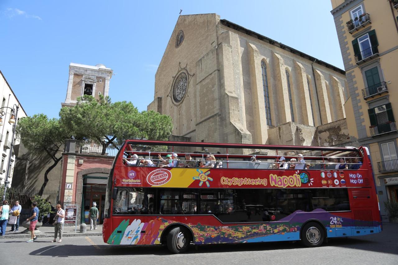 Palazzo Carafa Della Spina - Maison De Charme Napoli Exterior foto